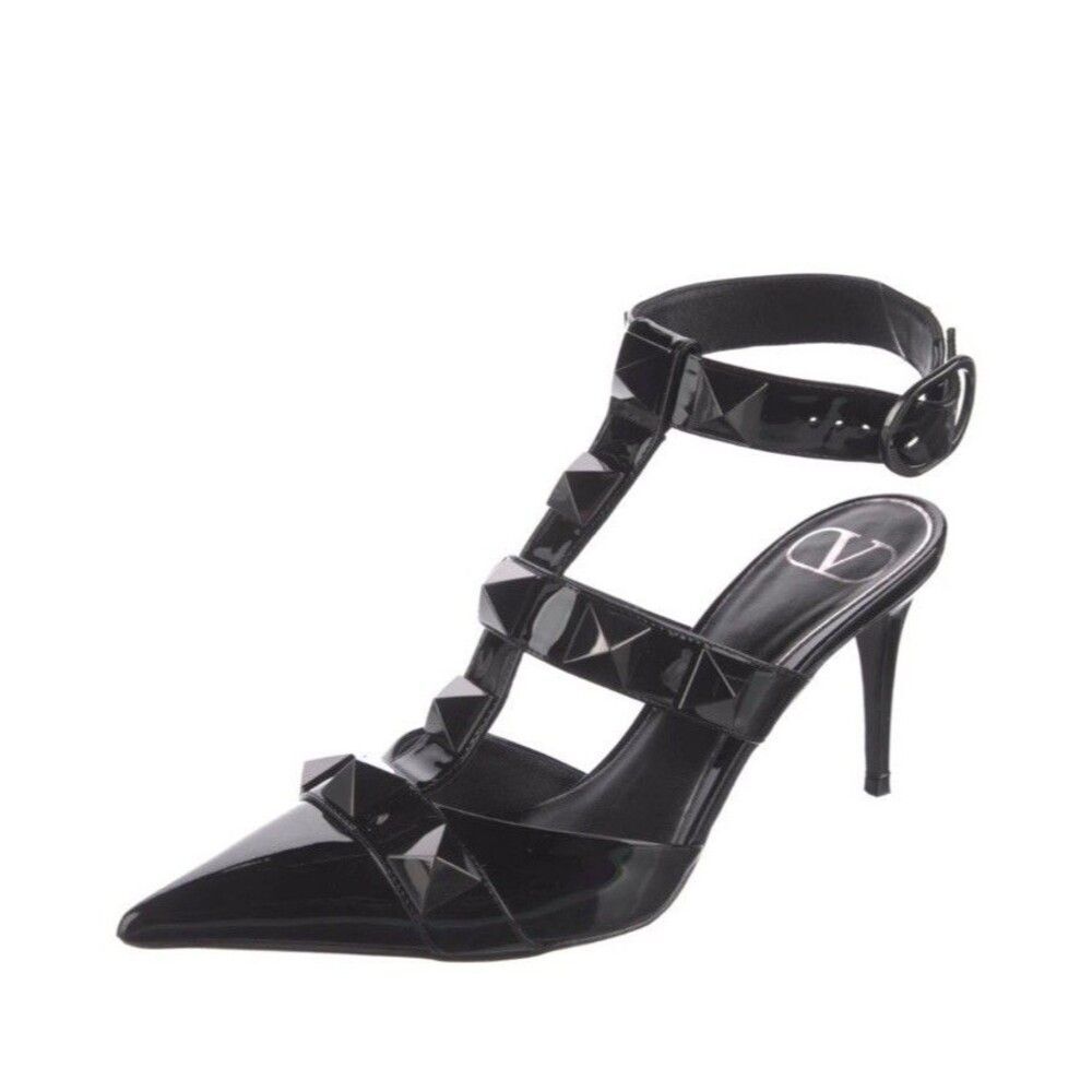 Valentino Garavani Black Patent Leather Roman Stud Heels Shoes Size EU 37 US 7